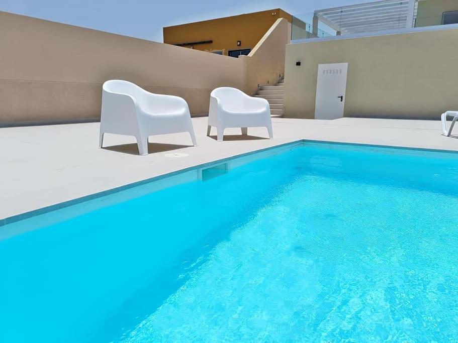 Pool von nahem