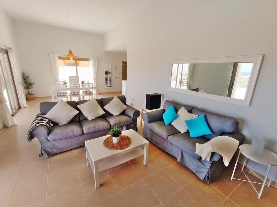 Großzügiges Wohnzimmer
